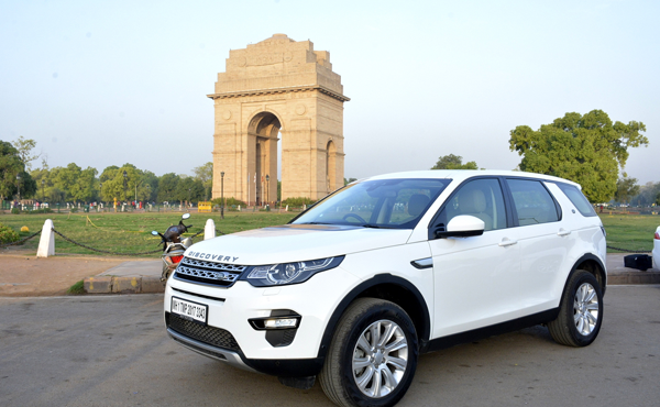 Land Rover Discovery Sport on Rent in Delhi